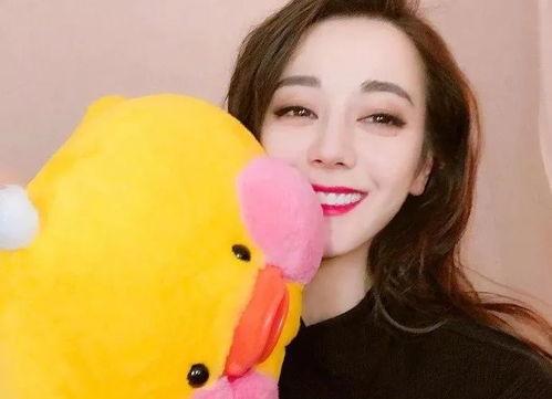 娱乐吃瓜助理小花,小花带你领略娱乐圈的“瓜田”盛景