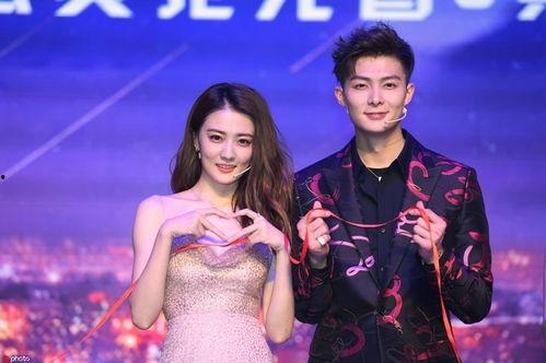 娱乐圈吃瓜吃不停,瓜田李下，揭秘明星幕后故事