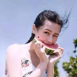 娱乐吃瓜酱女生p图,揭秘网红滤镜下的真实面貌